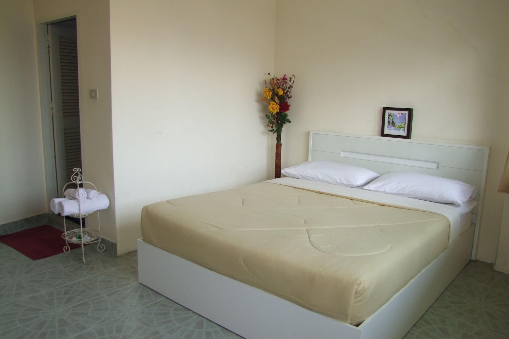 Aree'S House Hotel Hua Hin Exterior photo